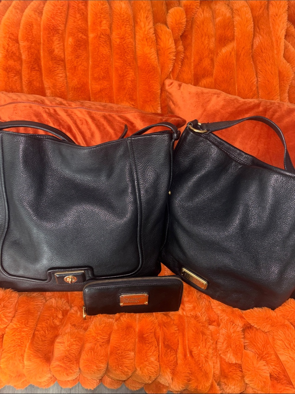 Marc Jacobs Black Leather Shoulder Bags with Matching Wallet